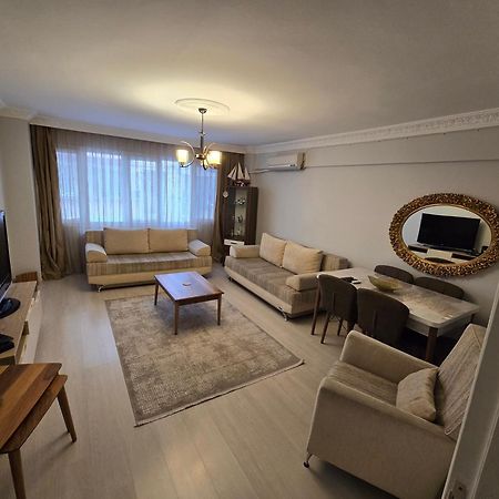 Apartamento 3+1 , Historical Elevator, Warm House Next To Sea Esmirna Exterior foto