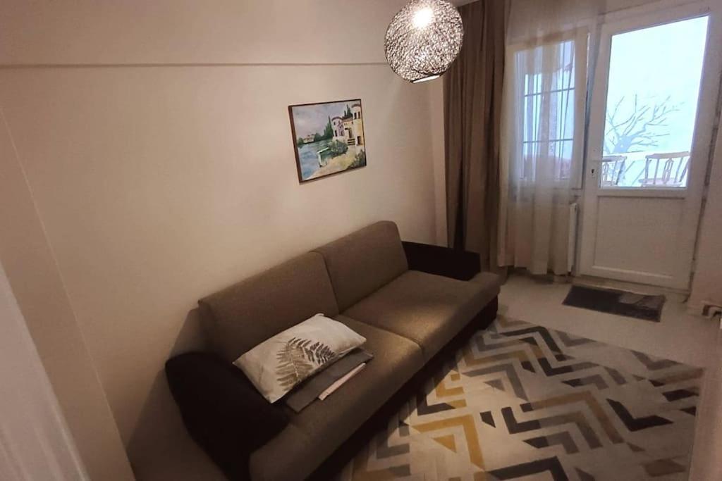Apartamento 3+1 , Historical Elevator, Warm House Next To Sea Esmirna Exterior foto